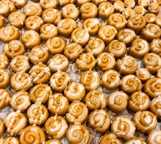 * Iced Cinnamon Rolls * Wax Melt Bakery Bites (Boxed)